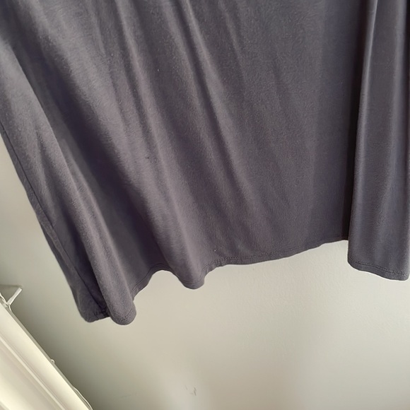 Buckle Keyhole Tank - Picture 3 of 8